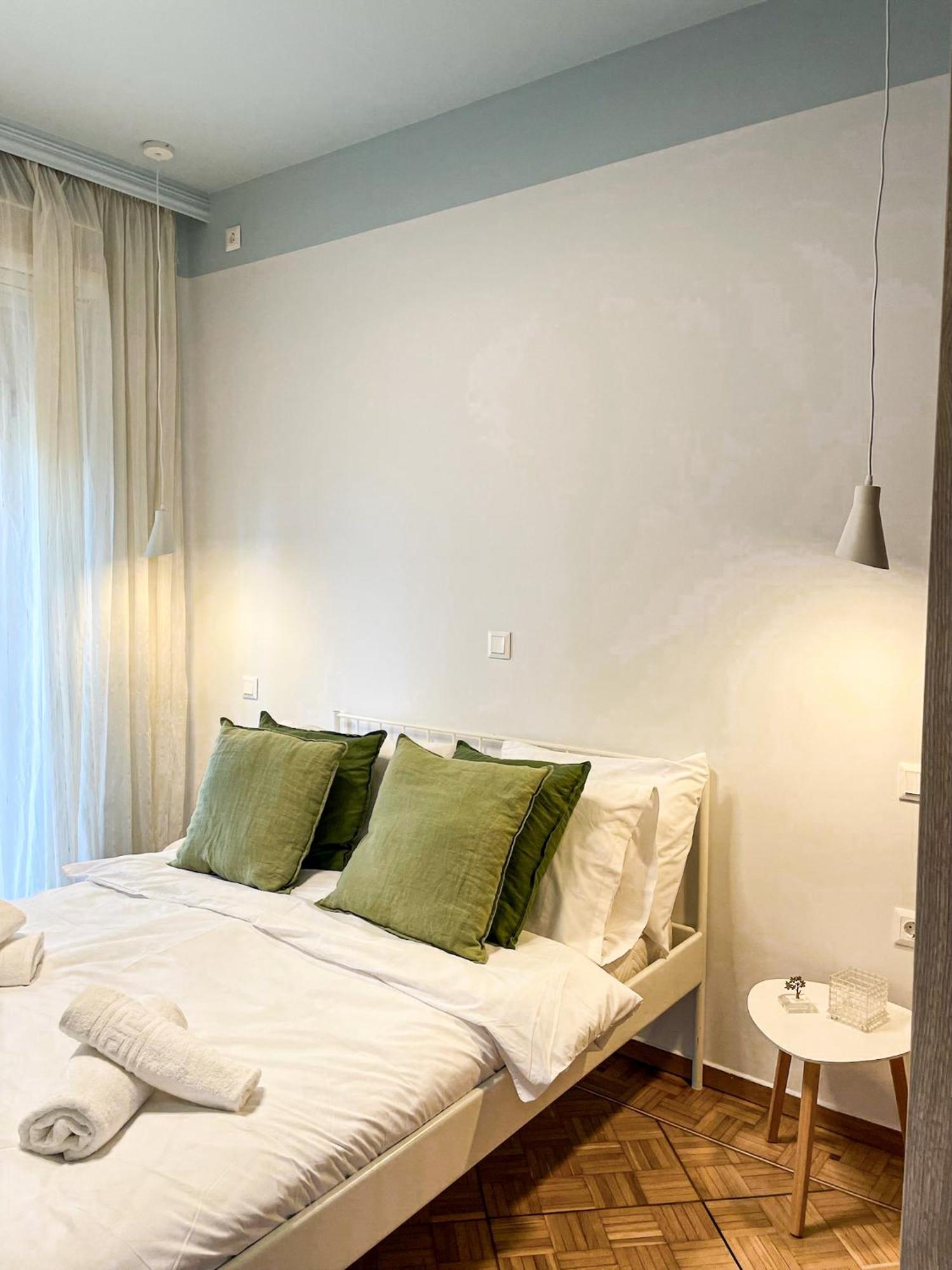 פיראוס Apartment Near Metro + Port מראה חיצוני תמונה