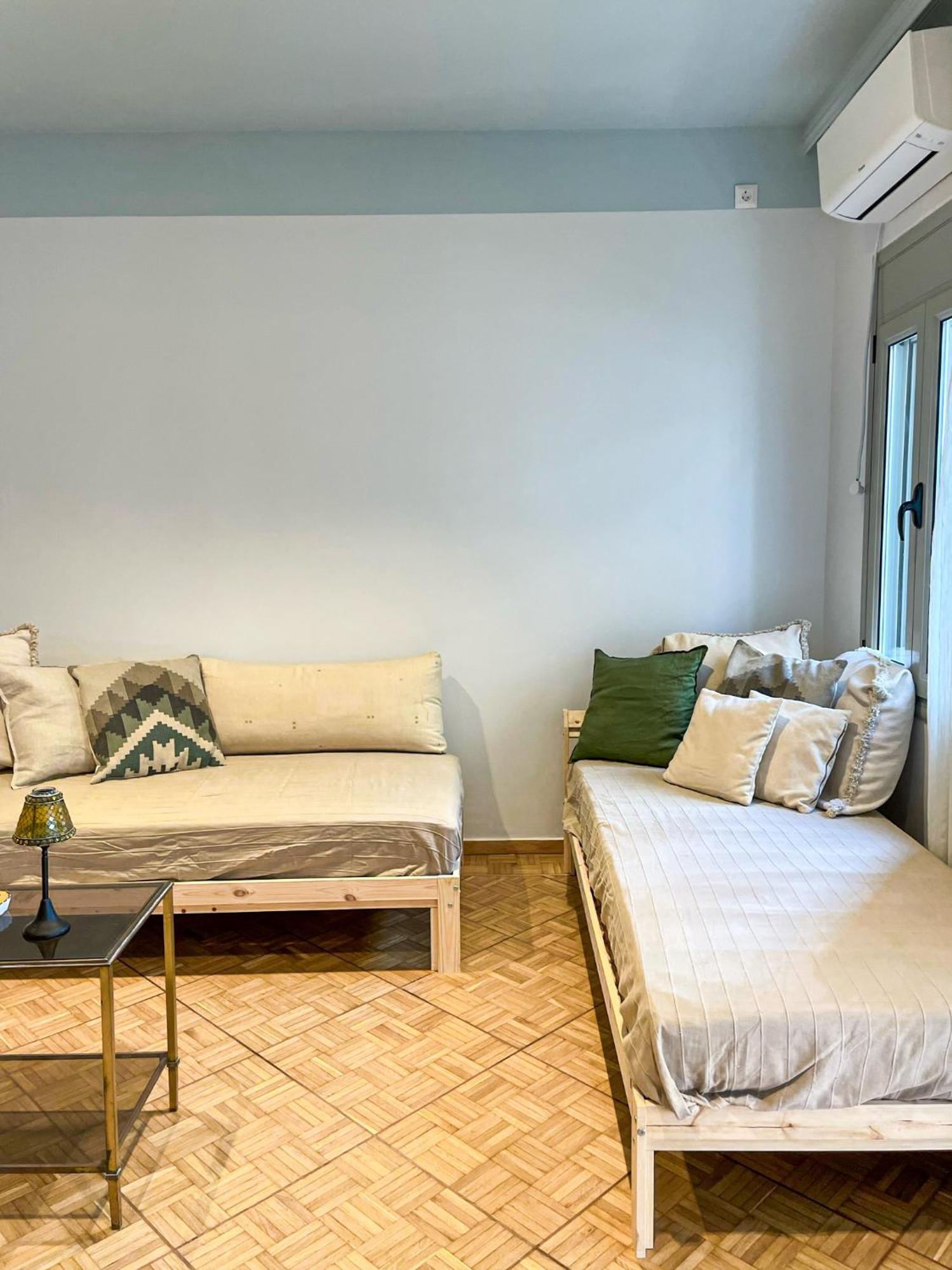 פיראוס Apartment Near Metro + Port מראה חיצוני תמונה