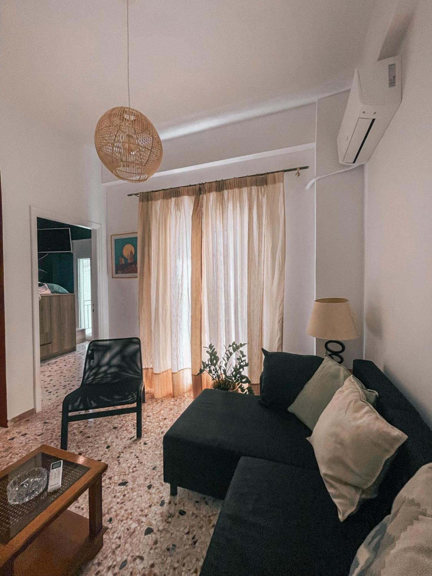 פיראוס Apartment Near Metro + Port מראה חיצוני תמונה