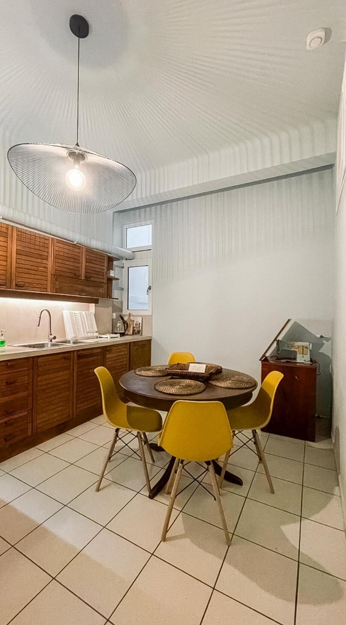 פיראוס Apartment Near Metro + Port מראה חיצוני תמונה